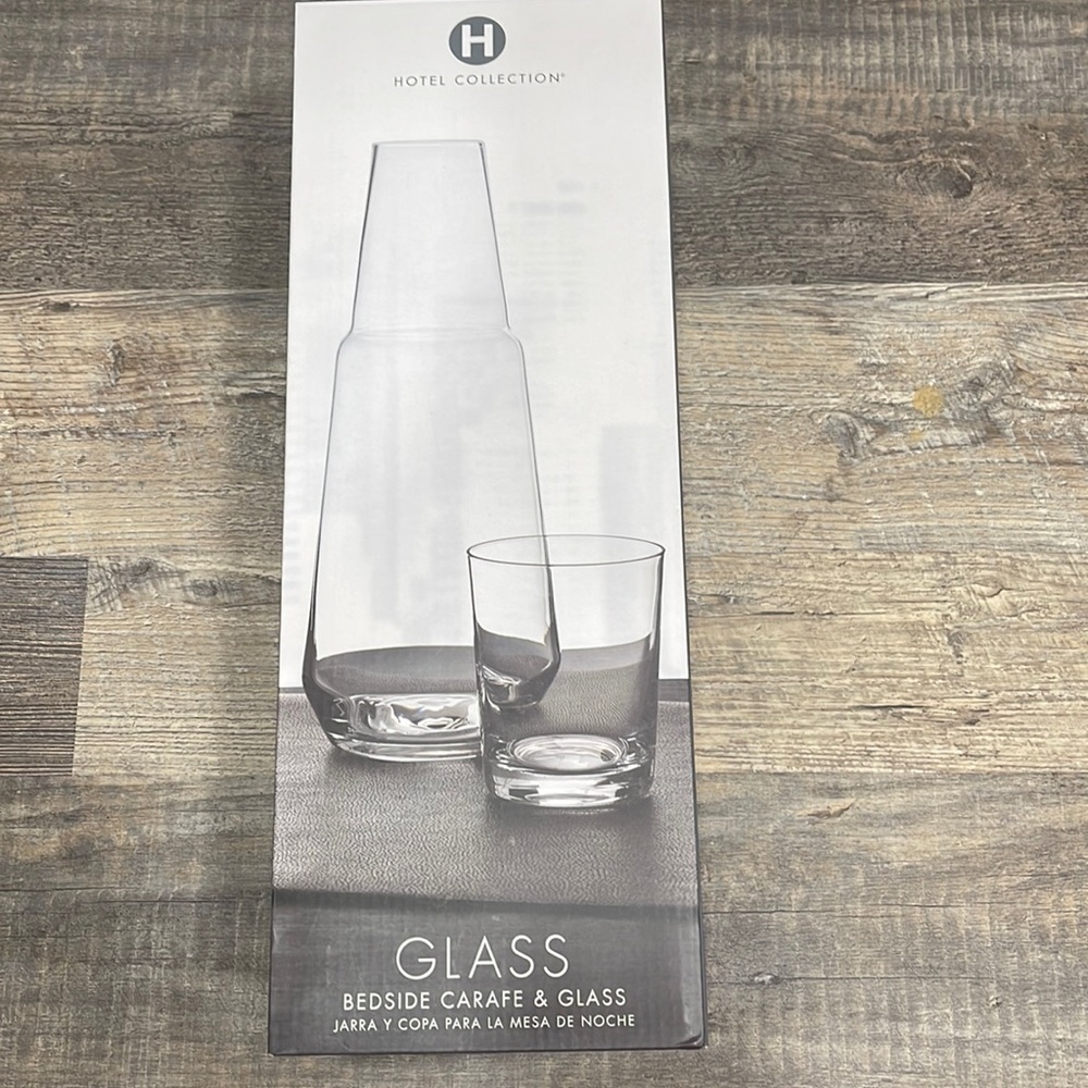Hotel collection bedside carafe & class set
